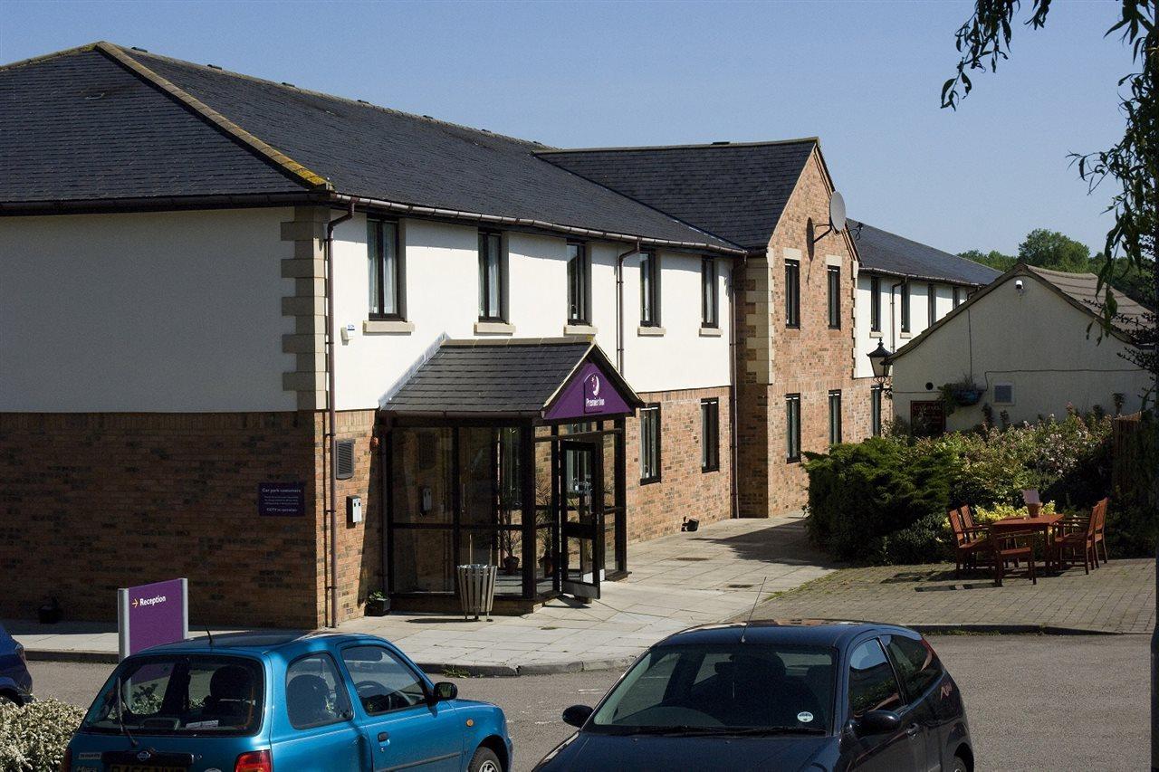 Premier Inn Premier Inn Silverstone 塞勒斯汉姆 外观 照片
