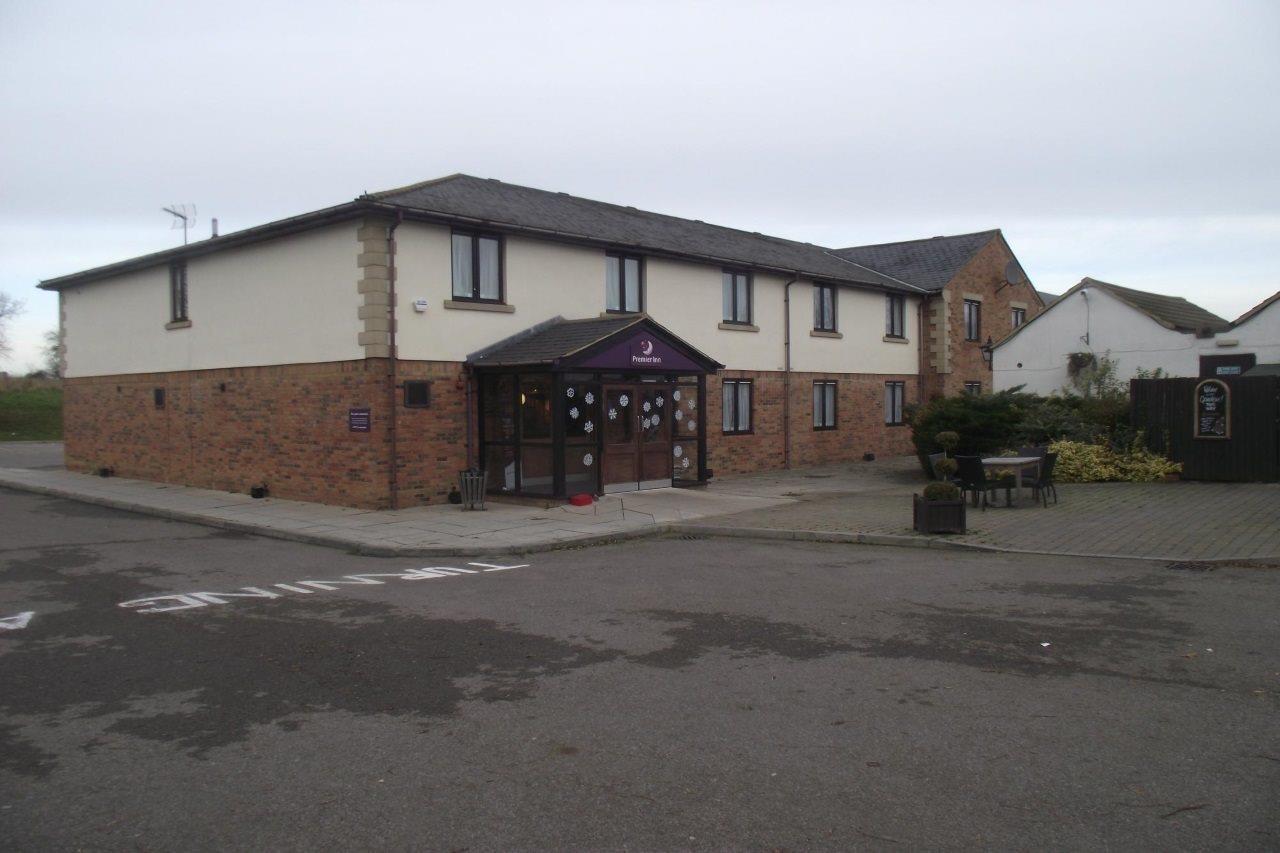 Premier Inn Premier Inn Silverstone 塞勒斯汉姆 外观 照片