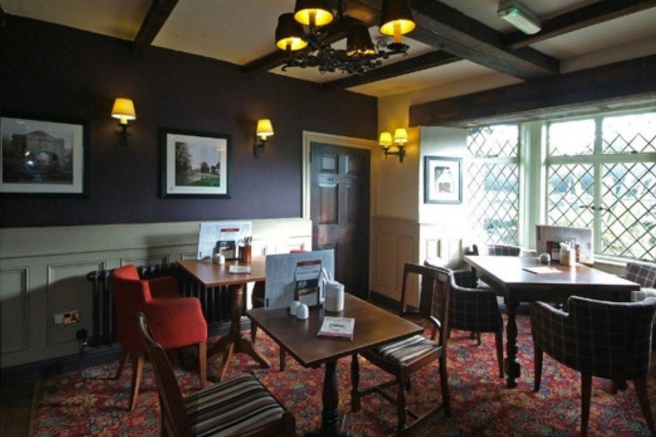 Premier Inn Premier Inn Silverstone 塞勒斯汉姆 外观 照片