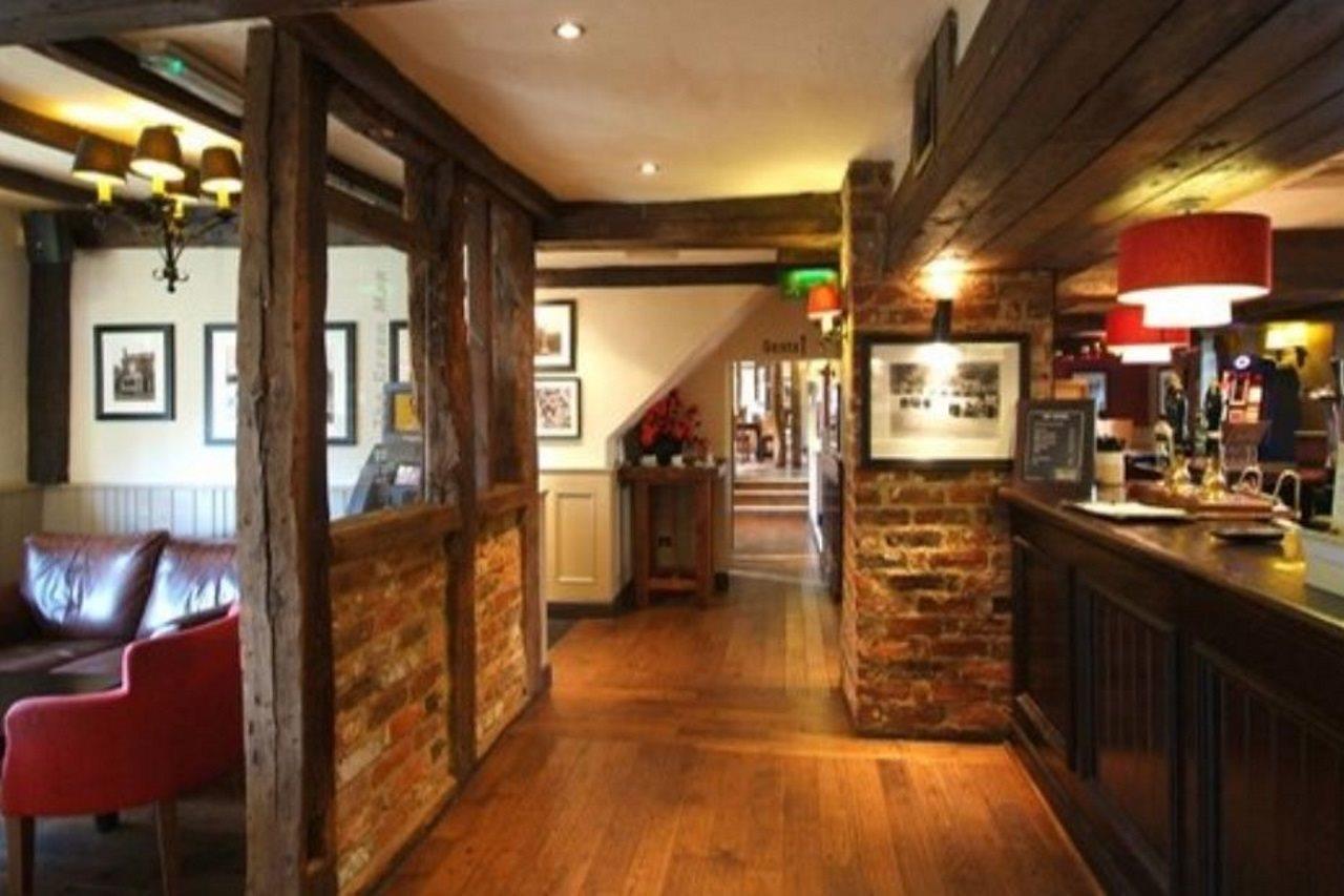 Premier Inn Premier Inn Silverstone 塞勒斯汉姆 外观 照片
